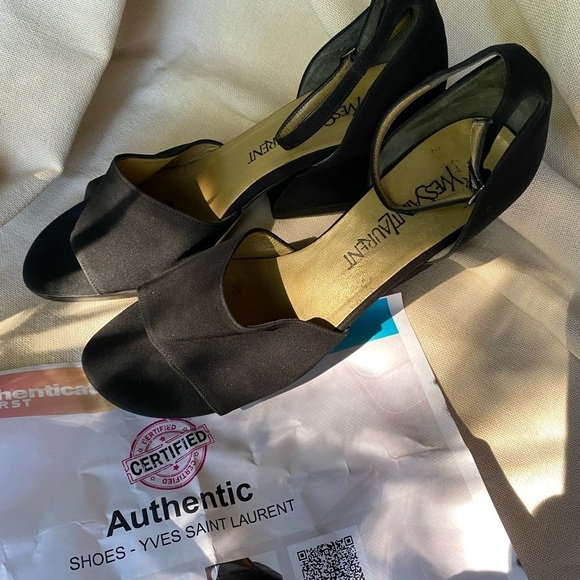 CERTIFIED Authentic Yves Saint Laurent black heels - Picture 8 of 10